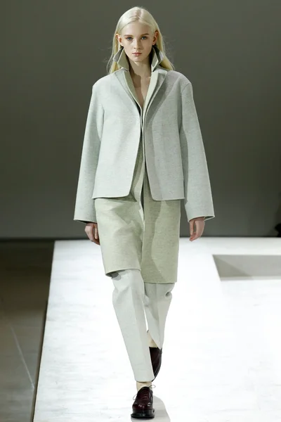 Look 7